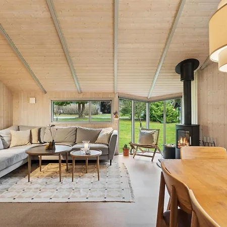 Niela - 700m From The Sea By Interhome *