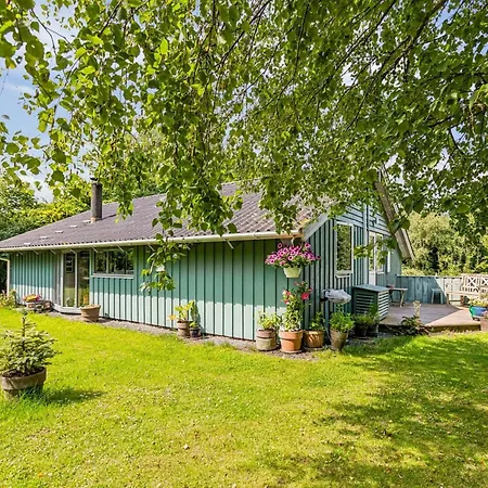 Niela - 700m From The Sea By Interhome *